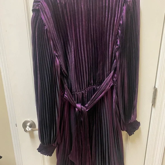 Express Purple Metallic Women's Dress-Size L - Picture 2 of 5